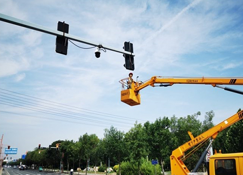 交通信號燈保養(yǎng)